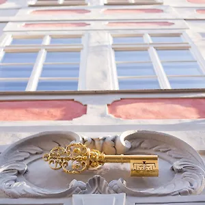 Golden Key Castle Hotel