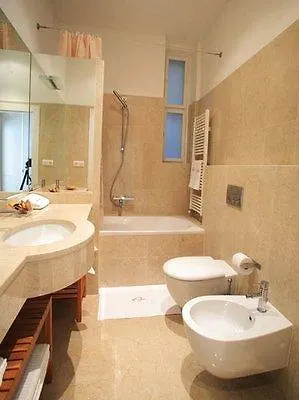 My House Travel Hotel Prague